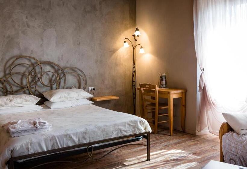 اتاق استاندارد, Ca' Baetti - L'antica Corte