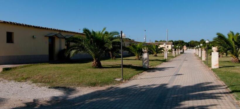 اتاق استاندارد سه نفره, Agriturismo La Maddalena