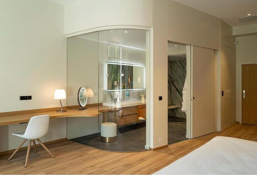 带露台的套间, 6717 Nature Hôtel & Spa Le Clos Des Délices