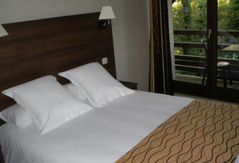 스탠다드 룸, Alicia Auray Le Bono