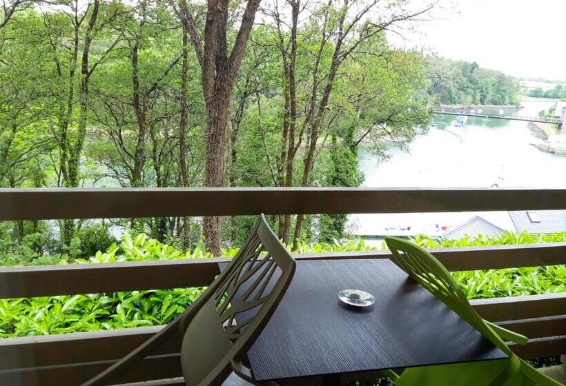 , Alicia Auray Le Bono