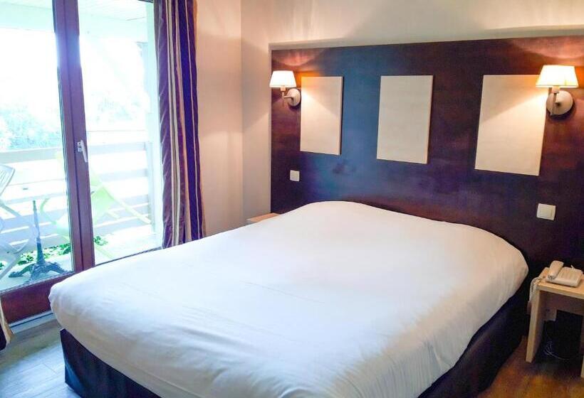 프레스티지 룸, Alicia Auray Le Bono