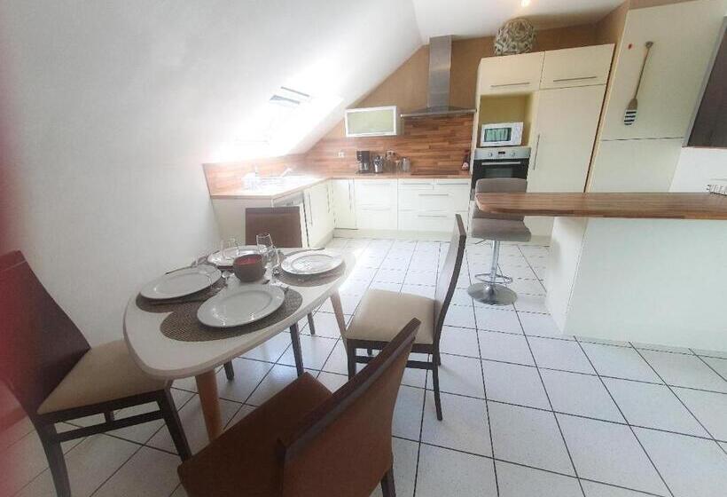 침실 2개 아파트, Alicia Auray Le Bono