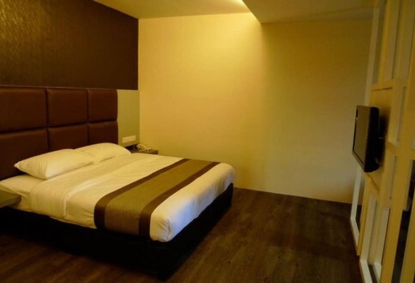 Quarto Superior, Austin Paradise Mount Austin