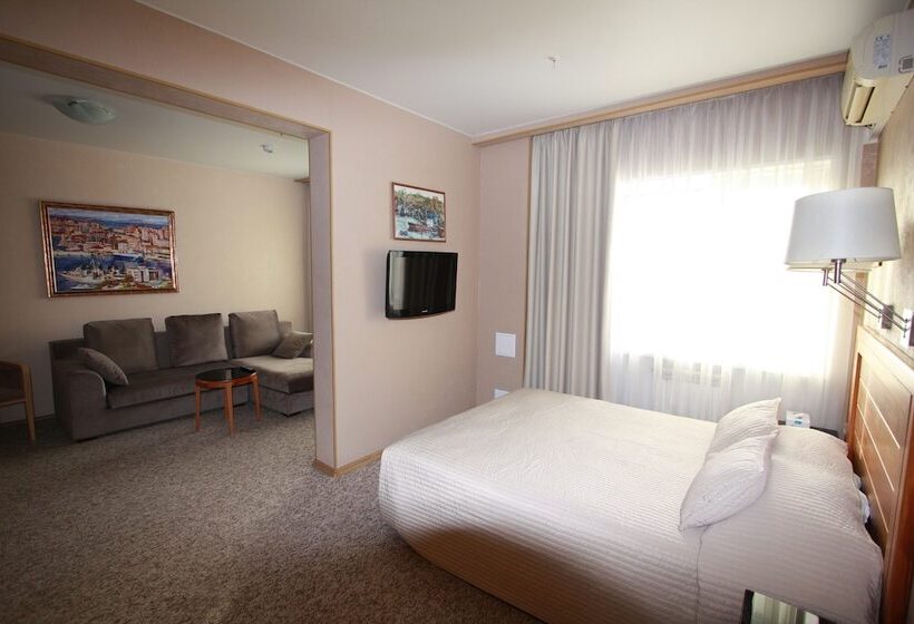 غرفة سوبيريور, Avanta