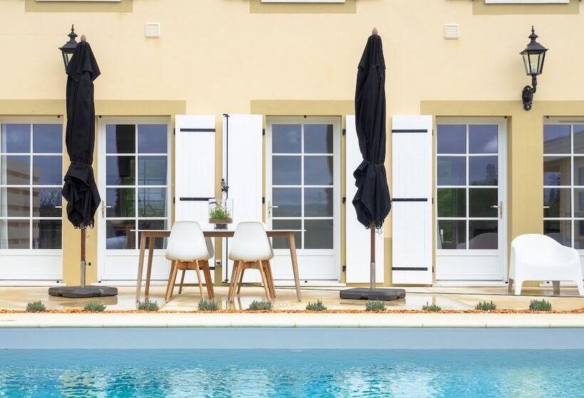 וילת 3 חדרי שינה, נוף לבריכה, Chateau Les Merles Et Ses Villas