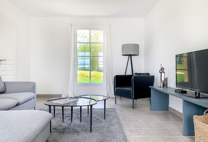 וילת 3 חדרי שינה, נוף לבריכה, Chateau Les Merles Et Ses Villas