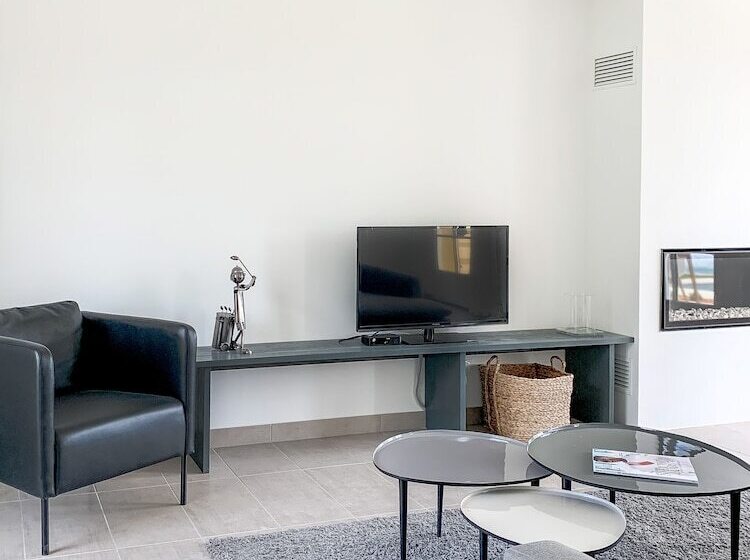 וילת 3 חדרי שינה, נוף לבריכה, Chateau Les Merles Et Ses Villas