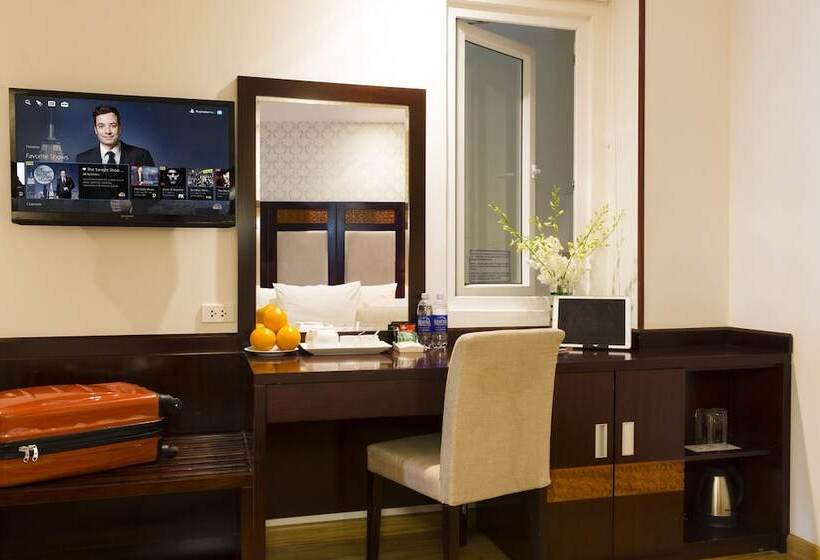 اتاق خانوادگی, Galliot