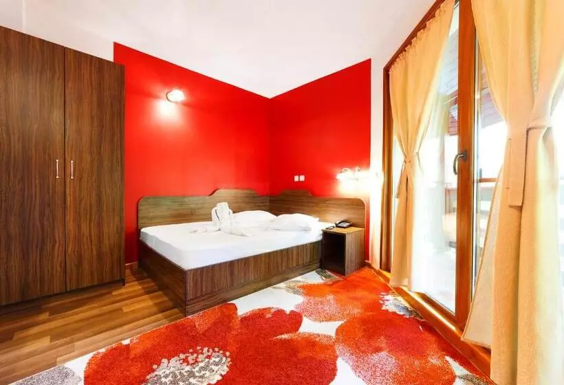Standard Quadruple Room, Insula