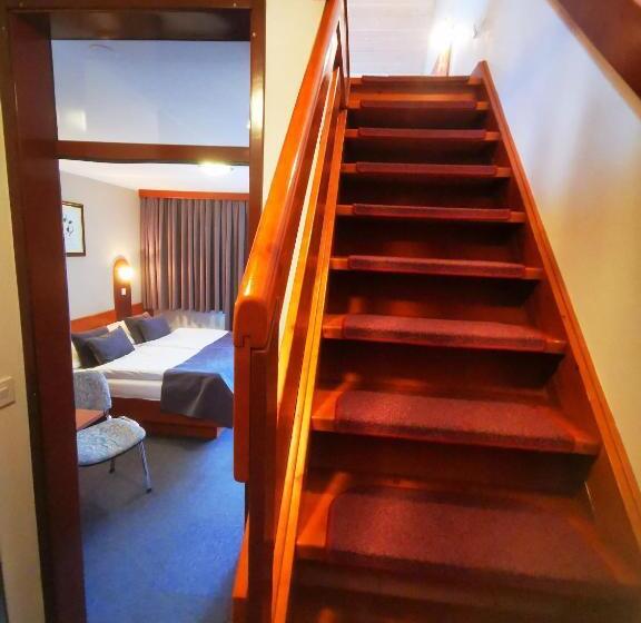 اتاق خانوادگی, Tripič, Restaurant And Pizzeria