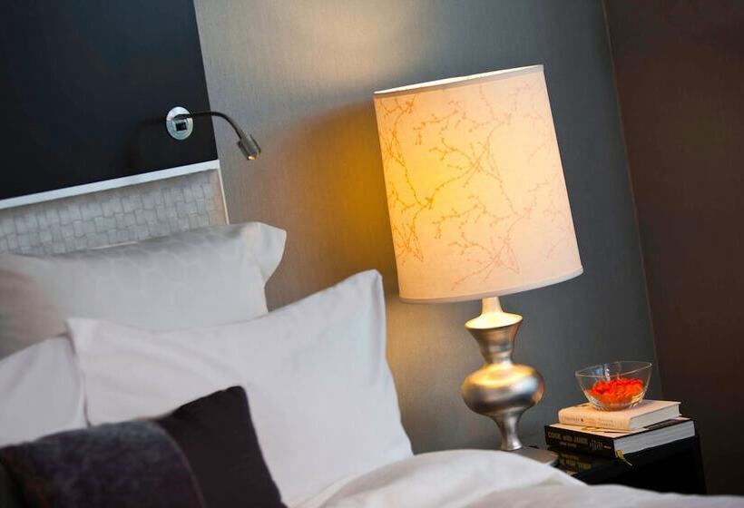 클럽 룸, Renaissance Arlington Capital View