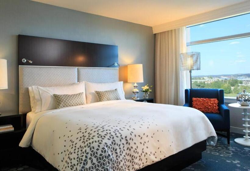 스위트, Renaissance Arlington Capital View