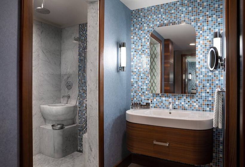 اتاق کلاب, Renaissance Izmir