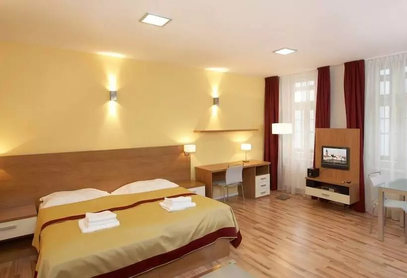 スタンダードスタジオ, Residence U černé Věže české Budějovice