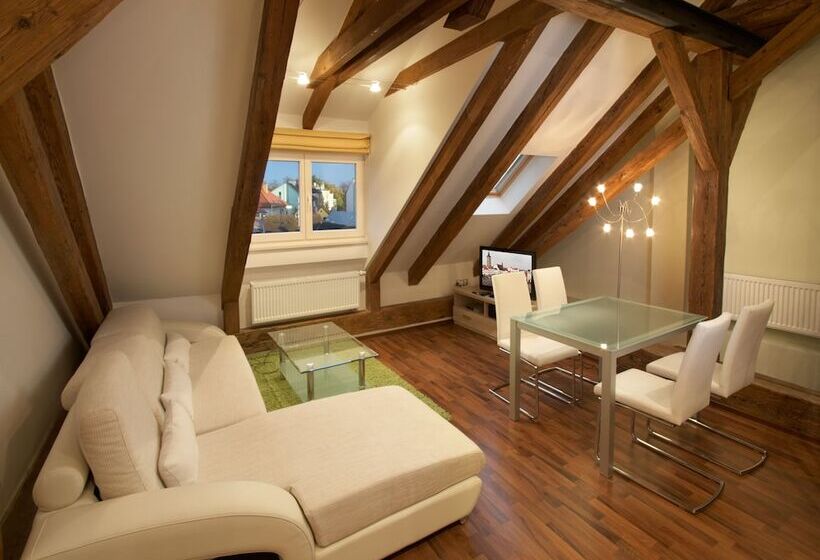 דירת שני חדרים, Residence U černé Věže české Budějovice