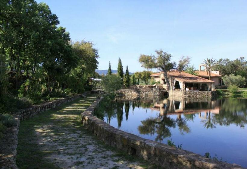 Номер Стандарт, Finca El Cortiñal