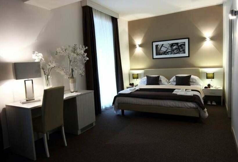 اتاق خانوادگی, Stelle Hotel The Businest