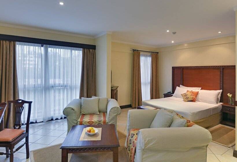 Standardrum, The Heron By Sarovar Portico India