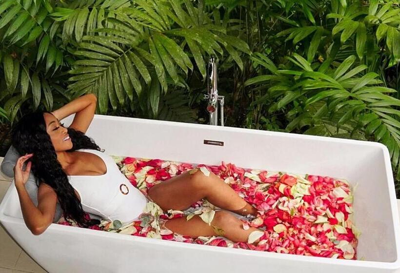 اتاق استاندارد با تخت بزرگ, Oxygen Jungle Villas & Spa