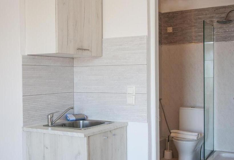 غرفة سوبيريور مطلّة علي البحر, Angelos Studios