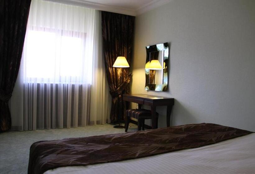 سوییت, Asrin Park Hotel & Spa Convention Center