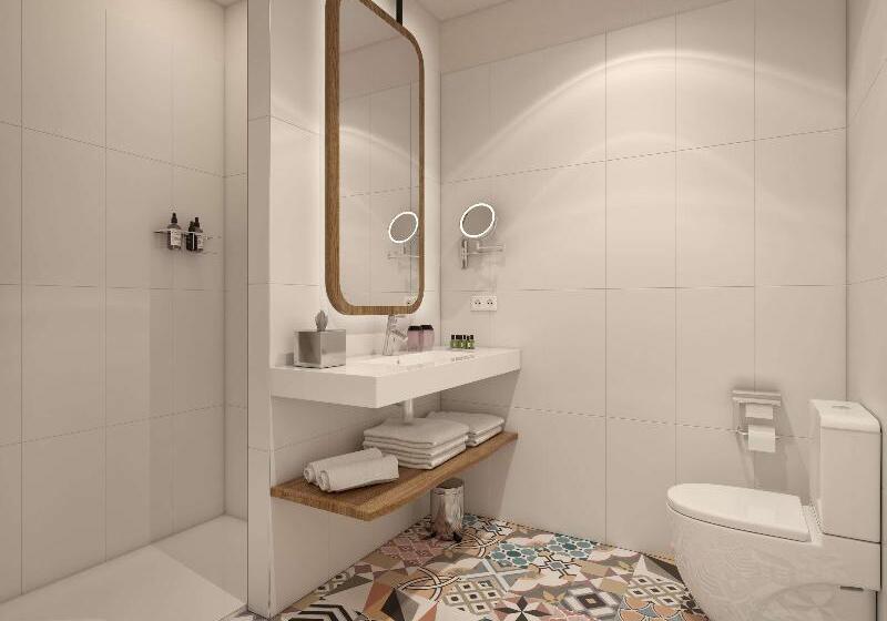 디럭스 룸 킹사이즈 침대, Atocha Hotel Madrid, Tapestry Collection By Hilton