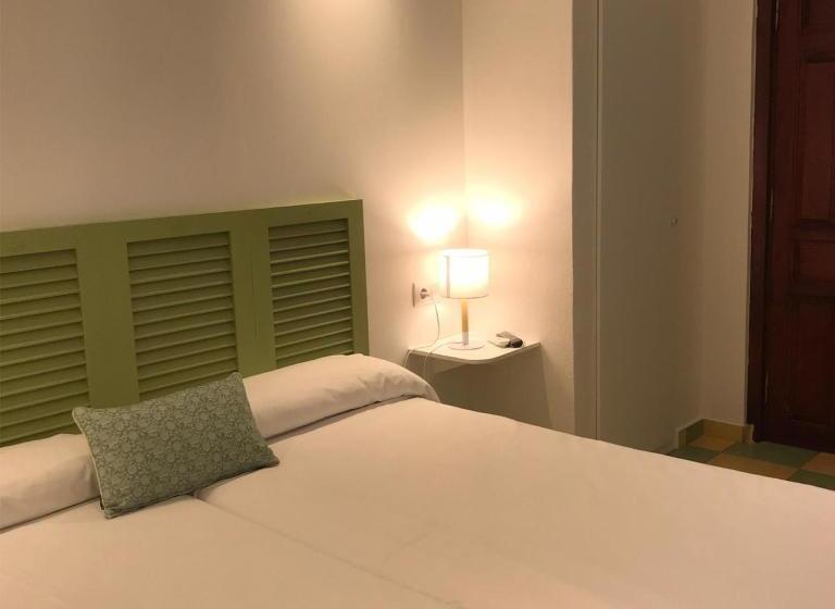 스탠다드 룸, Hostal Leon Dormido