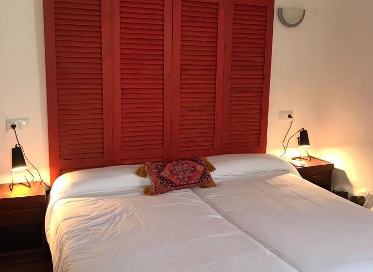 חדר סטנדרט לארבעה, Hostal Leon Dormido