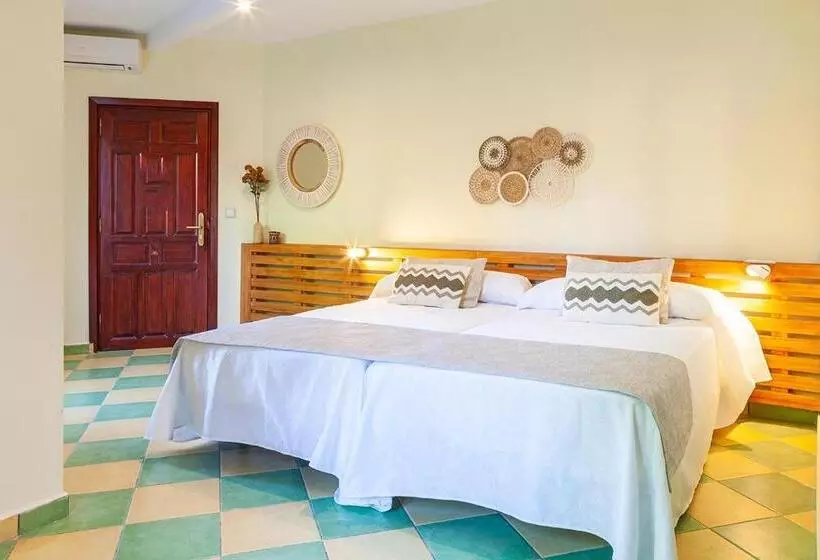 スーペリアファミリールーム, Hostal Leon Dormido