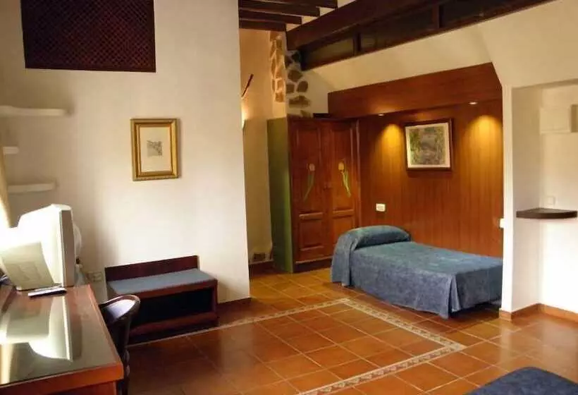 スタンダードトリプルルーム, Hostal Leon Dormido