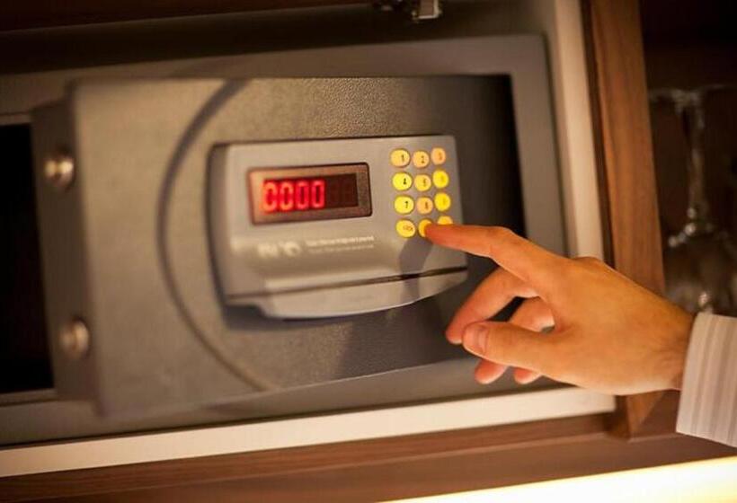 デラックスルーム, Hallmark Regency Hotel   Johor Bahru