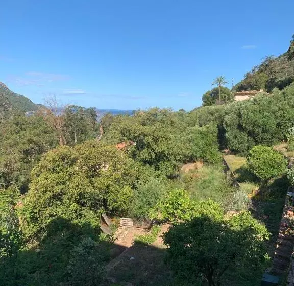 اتاق استاندارد سه نفره, Hôtel Colombo  Porto Corse