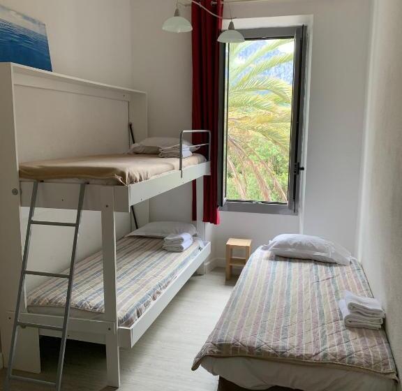 חדר סטנדרטי לחמישה אנשים, Hôtel Colombo  Porto Corse