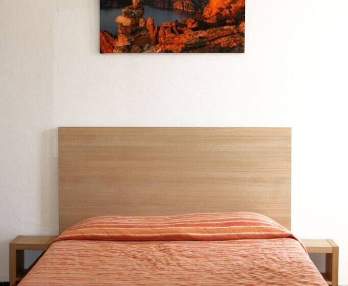 غرفة قياسية ثلاثية, Hôtel Colombo  Porto Corse