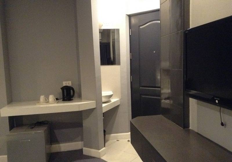 اتاق لوکس, Leez Inn Malate