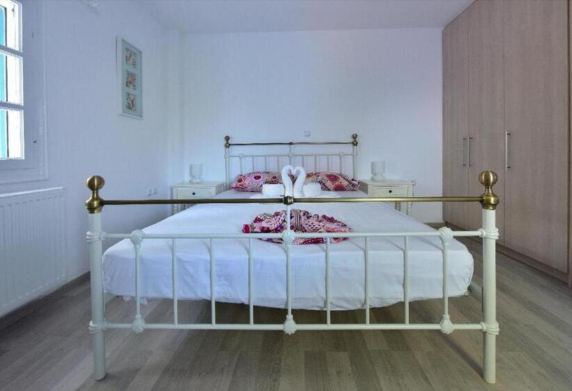 جناح, Limnionas Bay Village