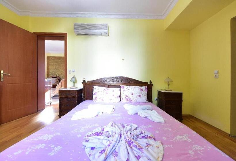 ‫فيلا غرفة نوم واحدة, Limnionas Bay Village