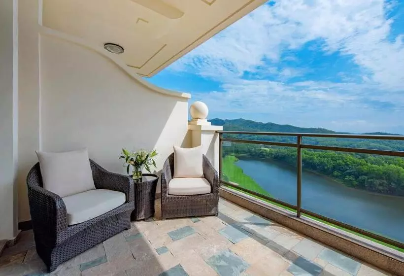キングサイズベッドのデラックスルーム, Mission Hills Hotel Resorts Dongguan
