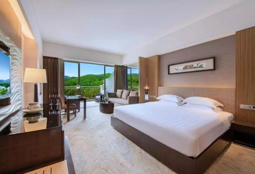 キングサイズベッドのデラックスルーム, Mission Hills Hotel Resorts Dongguan