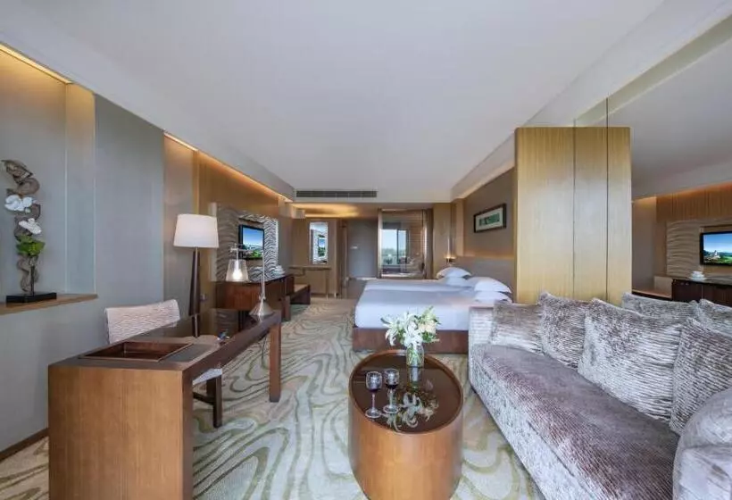 湖の見えるプレミアムルーム, Mission Hills Hotel Resorts Dongguan