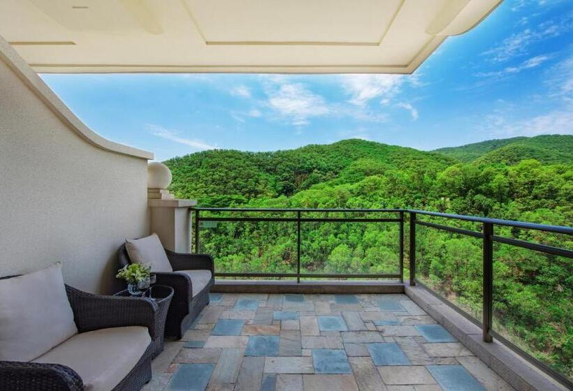 Номер Executive Кровать Кинг, Mission Hills Hotel Resorts Dongguan