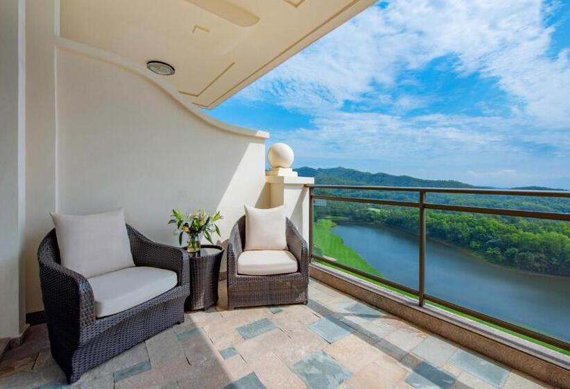 Номер Executive, Mission Hills Hotel Resorts Dongguan