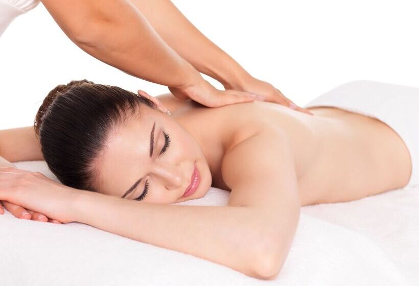 اتاق استاندارد چهار تخته, Pax