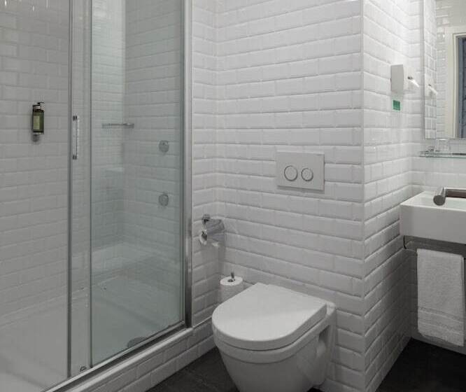 اتاق استاندارد, Pax