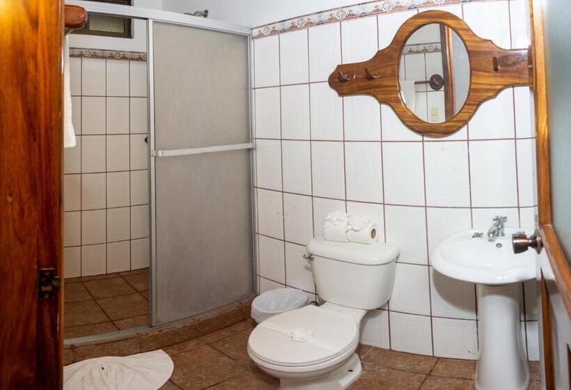 غرفة ديلوكس رباعية, Poshtel Arenal