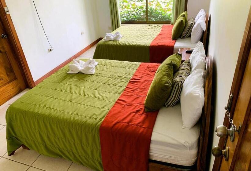 غرفة قياسية مزوَّدة بشُرفة, Poshtel Arenal