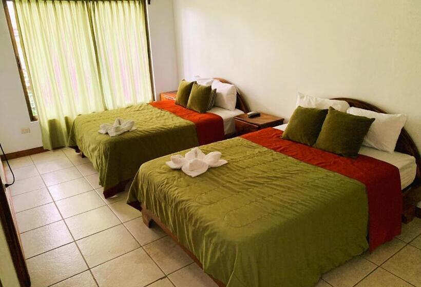 غرفة قياسية مزوَّدة بشُرفة, Poshtel Arenal