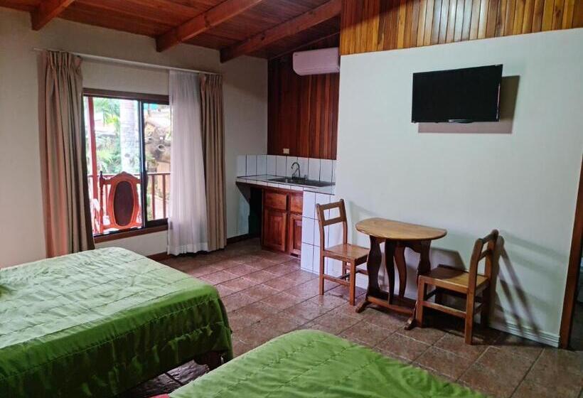 غرفة ديلوكس رباعية, Poshtel Arenal