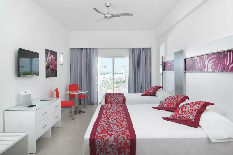 スタンダードトリプルルーム, Hotel Riu Playa Blanca - All Inclusive